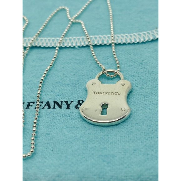 Tiffany & Co 925 Sterling Silver Lock Key Hole Charm Pendant 24x15MM 18” Bead - Picture 3 of 10